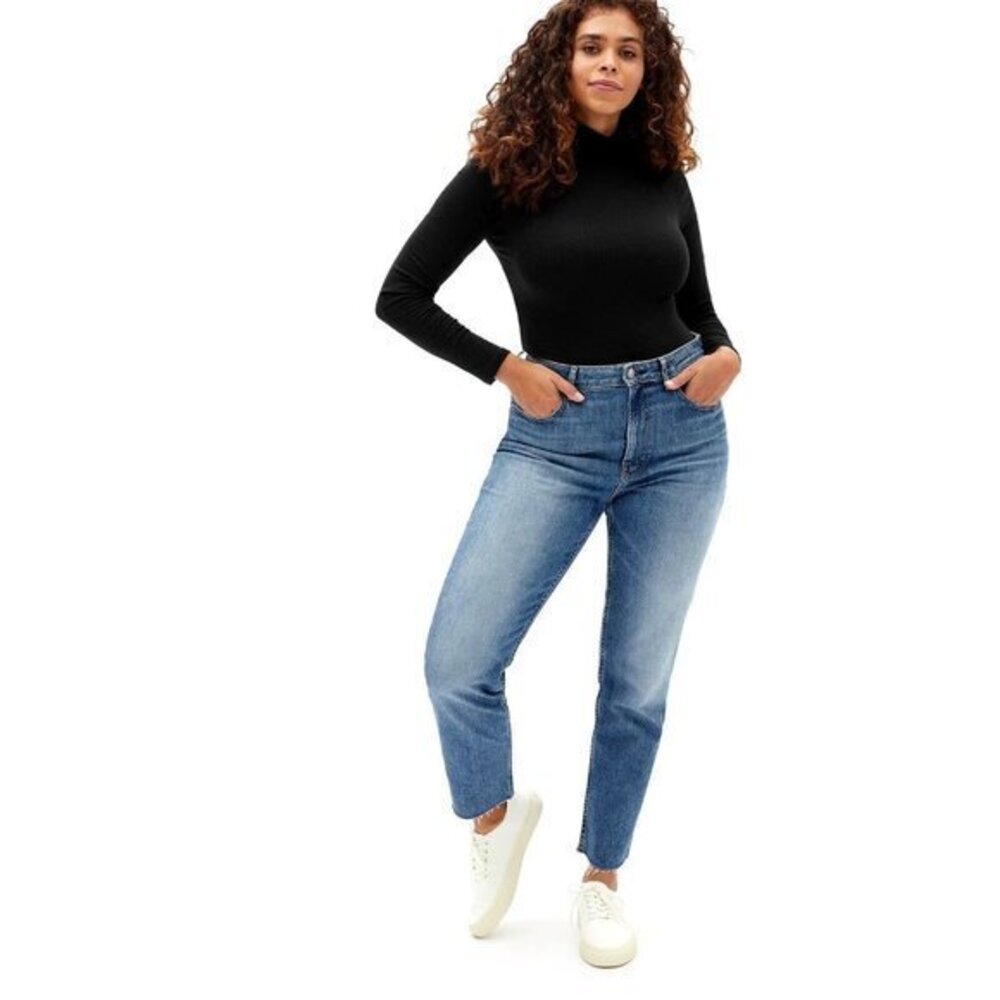 Everlane The Curvy Cheeky Jeans /Size‎ 25 Crop/ Raw Hem / High-Rise Denim